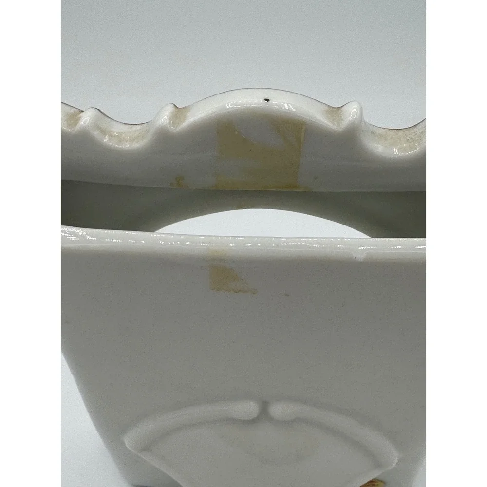 Vintage Enesco Japan Ceramic Strawberry Picture Frame Gold Trim Small Oval White